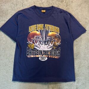 Vintage 90s 1997 Nutmeg Notre Dame VS Pittsburg College T Shirt XL NCAA Football